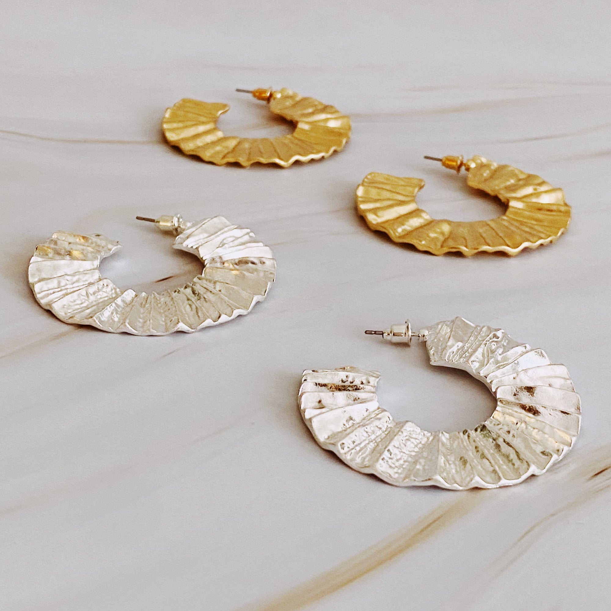 Sculpted Crinkle Statement Hoop Earrings – Artistic Gold Hoop Design Lysandra Luxe