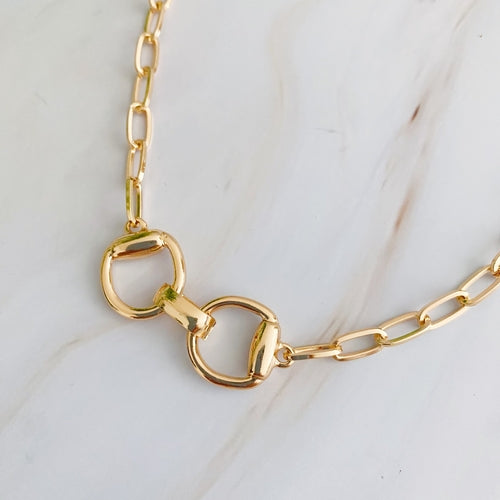 Equestrian Buckle Pendant Necklace – Designer-Inspired Gold Chain Lysandra Luxe