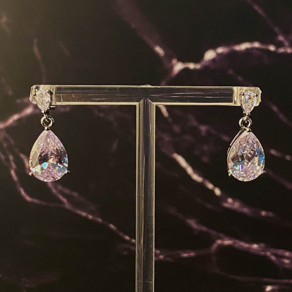 Luxe Radiance Crystal Teardrop Earrings – Rhodium Plated Lysandra Luxe