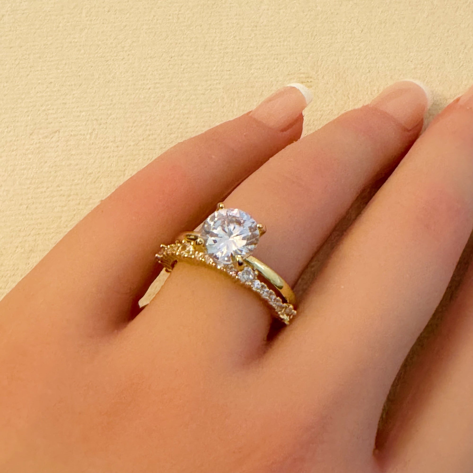 Romantic Round Cut Solitaire Ring Set of 2 – 18K Gold‑Plated Women’s Jewelry (Size 7) Lysandra Luxe