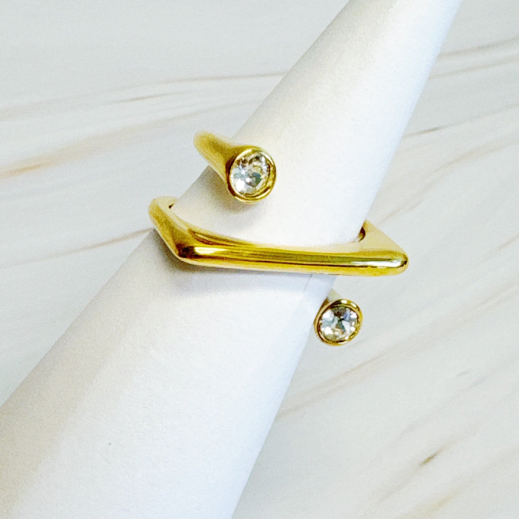Golden Edge Swirl Statement Ring – 18K Gold Plated Stainless Steel Lysandra Luxe