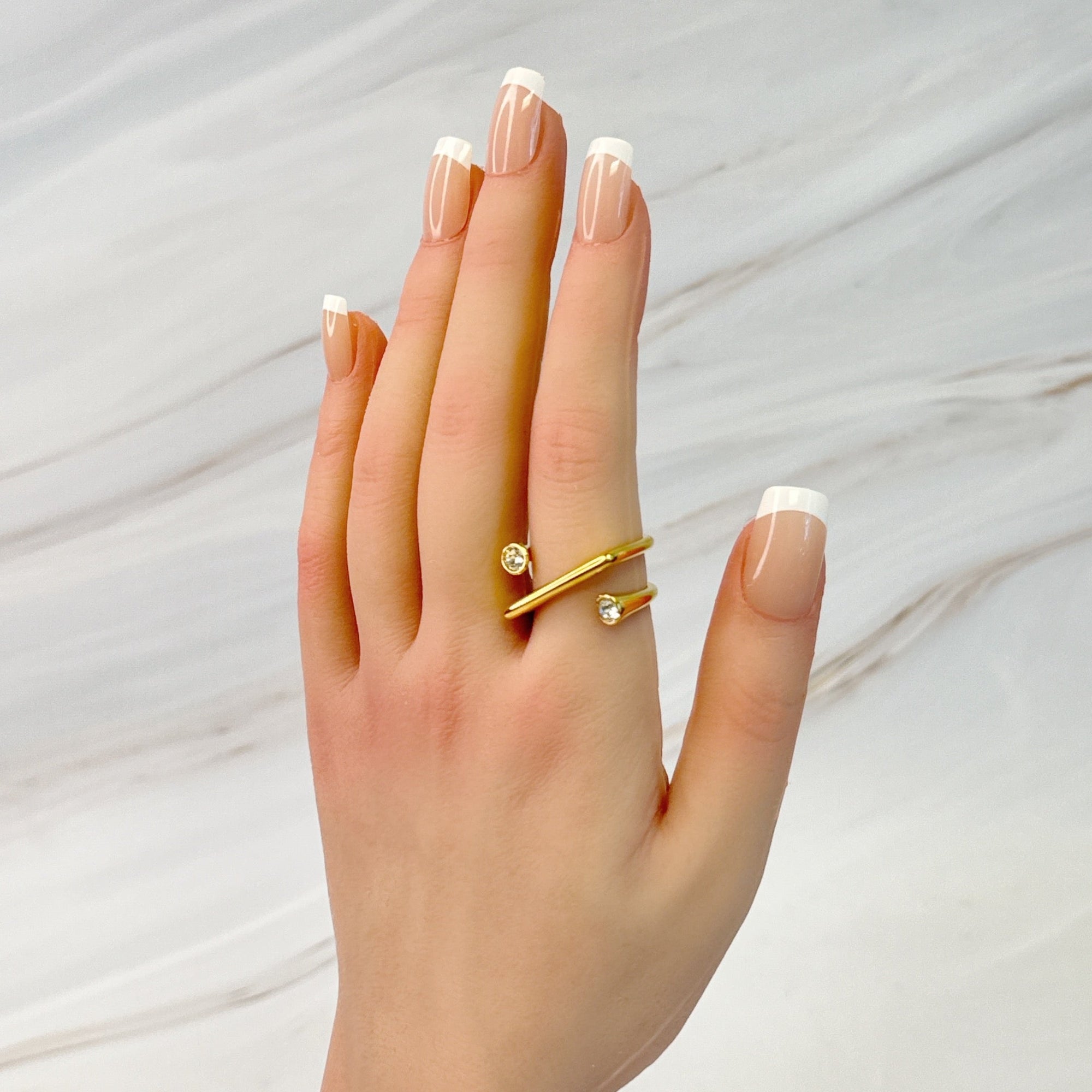 Golden Edge Swirl Statement Ring – 18K Gold Plated Stainless Steel Lysandra Luxe