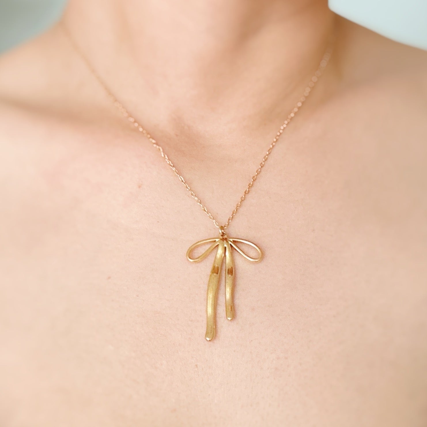 Gold Bow Pendant Necklace – 18K Gold Plated Stainless Steel Necklace for Women