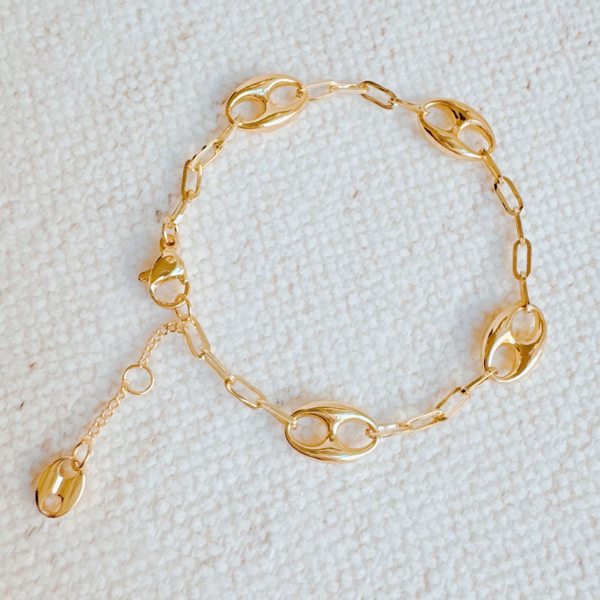 Linked Chain Horse Bit Bracelet – Equestrian-Inspired 18K Gold Bracelet for Women Lysandra Luxe