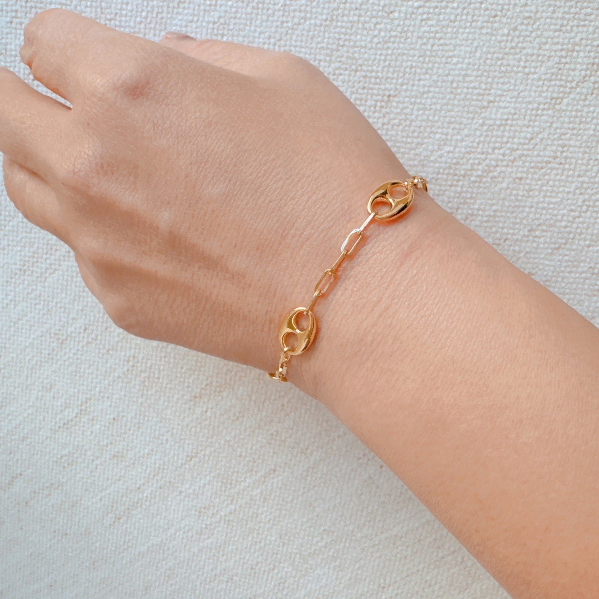 Linked Chain Horse Bit Bracelet – Equestrian-Inspired 18K Gold Bracelet for Women Lysandra Luxe