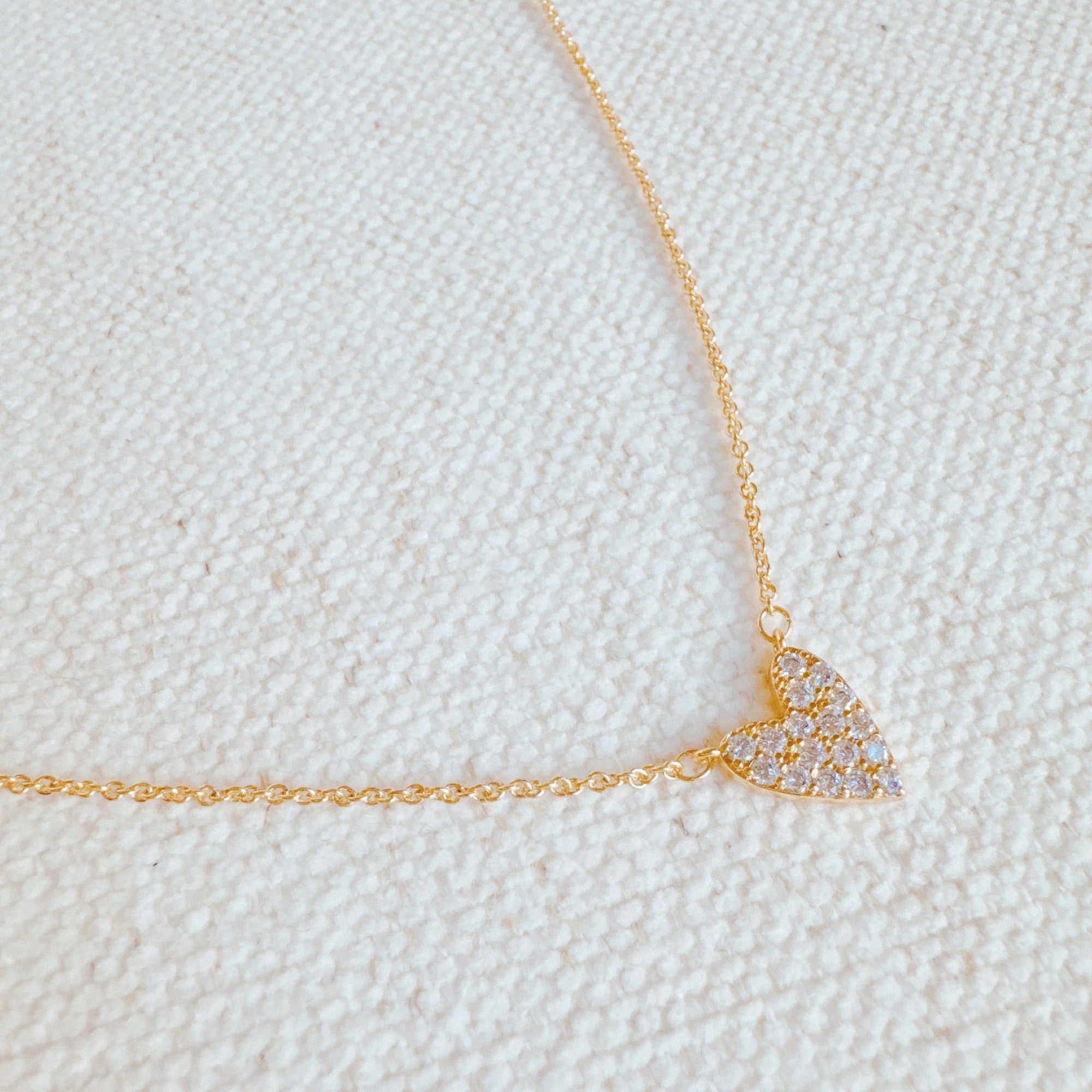 Mini Heart Big Love Necklace – 18K Gold-Plated Heart Pendant on Adjustable Chain (15.5″ + 2″ Extender) Lysandra Luxe